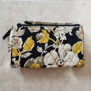 Vera Bradley - Dogwood Bag